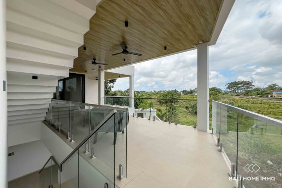 Image 8 from Villa moderne neuve de 5 chambres à vendre en pleine propriété à Tumbak Bayuh