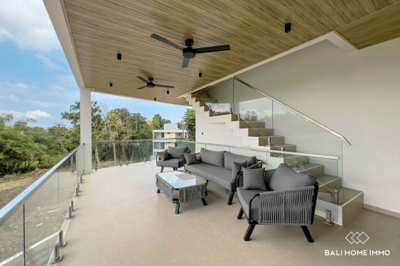 Image 9 from Villa moderne neuve de 5 chambres à vendre en pleine propriété à Tumbak Bayuh