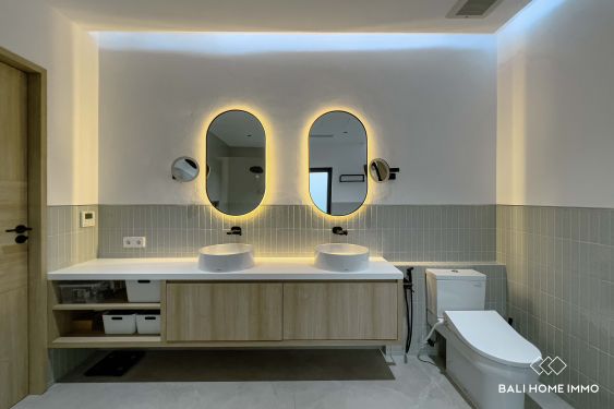 Image 18 from Villa moderne neuve de 5 chambres à vendre en pleine propriété à Tumbak Bayuh