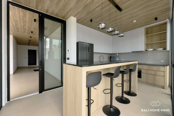 Image 5 from Villa moderne neuve de 5 chambres à vendre en pleine propriété à Tumbak Bayuh