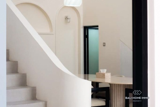 Image 5 from Vila Baru Mediterania Mewah 8 Kamar Tidur Disewakan Jangka Panjang di Bali Tumbak Bayuh