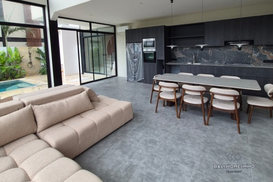 Image 2 from BRAND NEW CONTEMPORARY 4 BEDROOM VILLA FOR SALE LEASEHOLD IN LIMA BEACH BALI