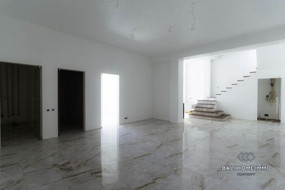 Image 8 from Dijual Vila Mewah Baru dengan 4 Kamar Tidur dan Pemandangan Laut di dekat Pantai Pandawa