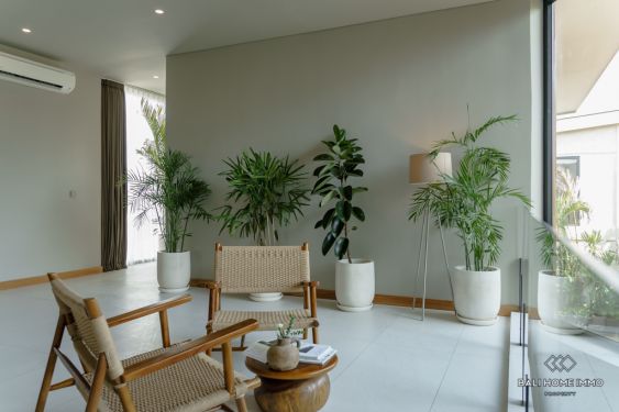 Image 12 from Villa de luxe neuve de 5 chambres à vendre en bail à Berawa