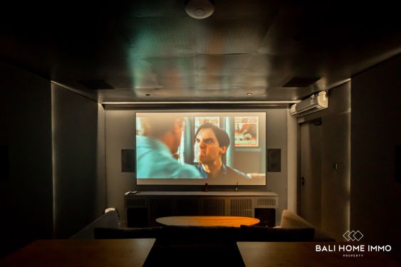 Image 14 from Villa 6 Kamar Baru Yang Mewah Dijual di Tepi Pantai Pererenan Bali