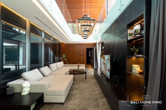 Image 5 from Villa 6 Kamar Baru Yang Mewah Dijual di Tepi Pantai Pererenan Bali