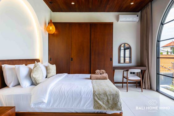 Image 19 from Vila baru dengan 3 Kamar Tidur Dijual di Seminyak