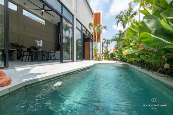 Villa Modern Baru dengan 3 Kamar Dijual di Seminyak, Bali, Kawasan Perumahan