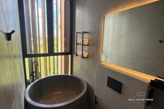 Image 10 from Villa modern baru dengan 3 kamar dijual dengan status hak sewa di Seminyak, Bali.