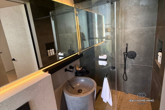 Image 12 from Villa modern baru dengan 3 kamar dijual dengan status hak sewa di Seminyak, Bali.