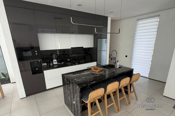 Image 6 from Villa modern baru dengan 3 kamar dijual dengan status hak sewa di Seminyak, Bali.