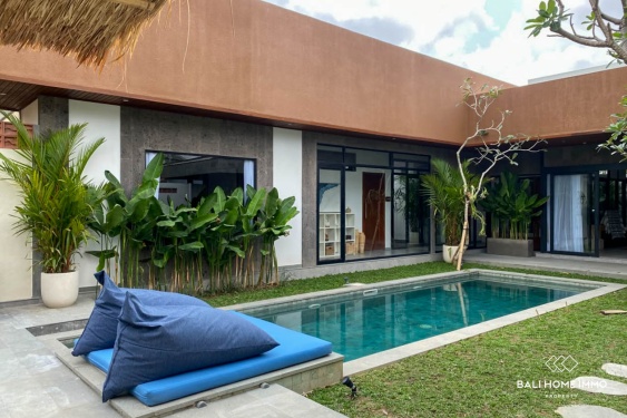VILLA MODERN BARU DENGAN 4 KAMAR UNTUK DISEWA DI TUMBAK BAYUH