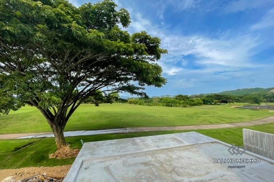 Image 6 from Villa Premium 3 Kamar Dijual di Bingin – Pemandangan Lapangan Golf, Perbukitan, dan Hutan