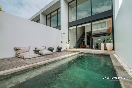 Villa Premium Baru dengan 3 Kamar Dijual di Dekat Pantai Bingin
