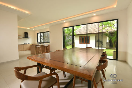 Image 7 from Brand New Spacious 5 Bedroom Ocean View Villa for Sale in Ungasan