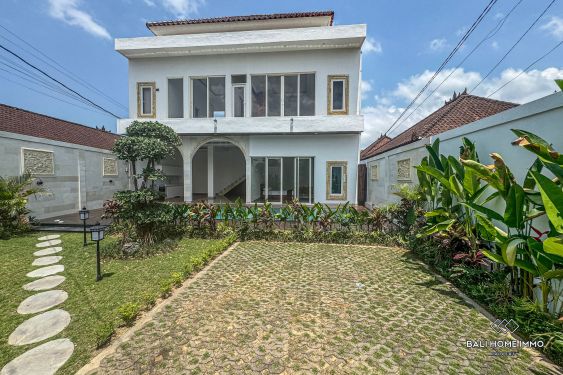 Charmante villa de 3 chambres à louer à Bali Buduk