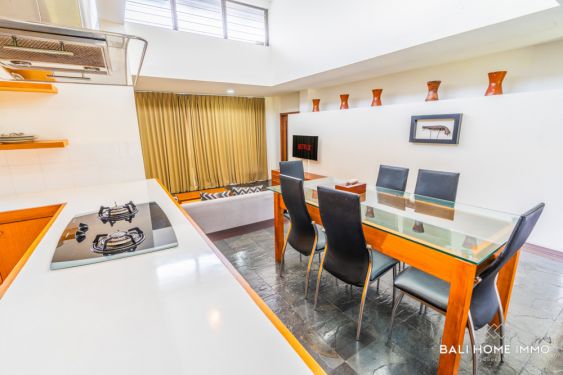 Image 10 from VILLA DE LUXE À COUPER LE SOUFFLE DE 10 CHAMBRES AVEC VUE SUR LES COLLINES DE JIMBARAN À VENDRE