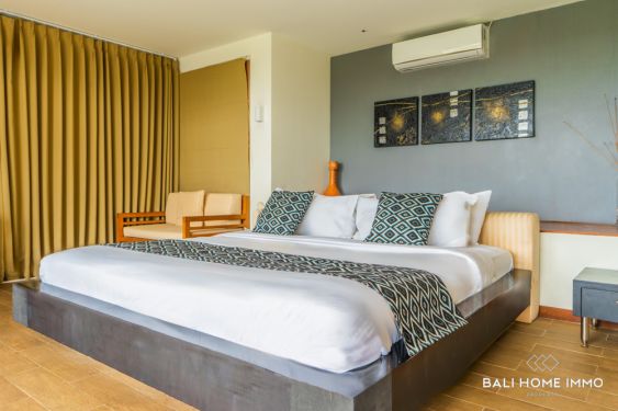 Image 15 from VILLA DE LUXE À COUPER LE SOUFFLE DE 10 CHAMBRES AVEC VUE SUR LES COLLINES DE JIMBARAN À VENDRE