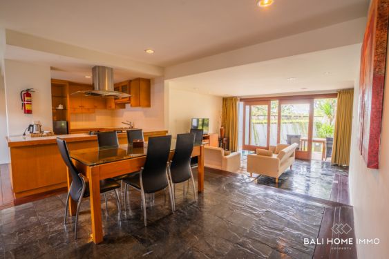 Image 9 from VILLA DE LUXE À COUPER LE SOUFFLE DE 10 CHAMBRES AVEC VUE SUR LES COLLINES DE JIMBARAN À VENDRE