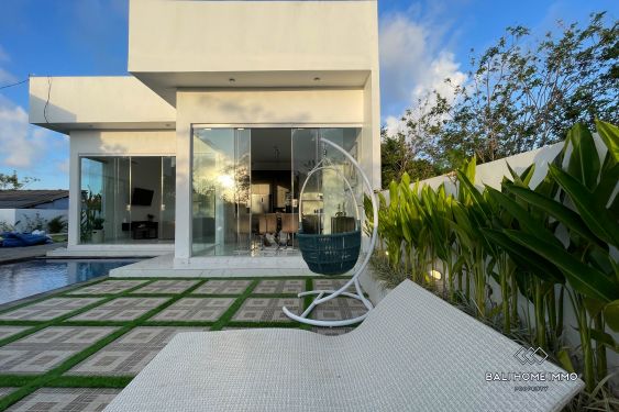 Image 2 from BRIGHT MODERN 3-BEDROOM VILLA FOR RENT IN ULUWATU