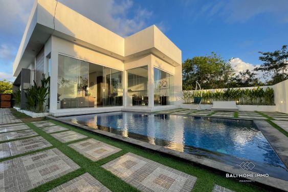 Image 1 from BRIGHT MODERN 3-BEDROOM VILLA FOR RENT IN ULUWATU