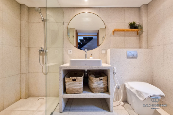 Image 12 from Loteng 1 Kamar Menawan Dijual Hak Sewa di Bali Canggu Batu Bolong Echo Beach