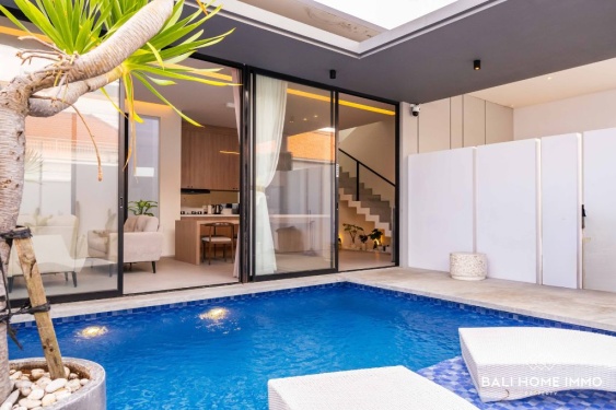 Vila menawan 2 kamar untuk disewa di kawasan perumahan Canggu.