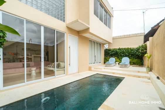 Charmante villa de 2 chambres à vendre en bail emphytéotique à Bali, côté nord de Pererenan