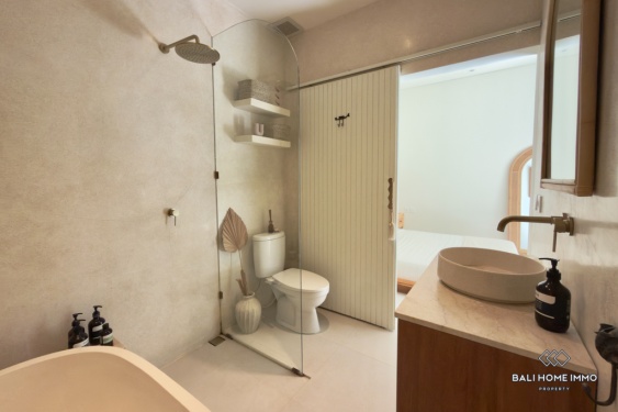 Image 11 from Charmante villa de 2 chambres à vendre en bail emphytéotique à Bali, côté nord de Pererenan