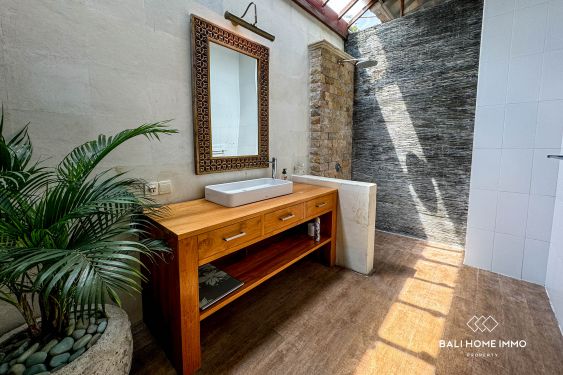 Image 10 from Charming 3-bedroom villa for sale in the center of Oberoi - Seminyak