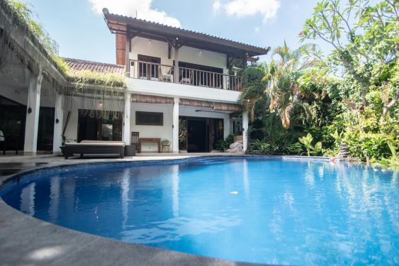 Image 2 from Charming 3 Bedroom Villa for Rental in Bali Kerobokan