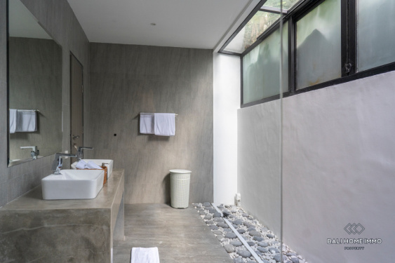 Image 12 from Charming 3 Bedroom Villa for Sale in Bali Kerobokan