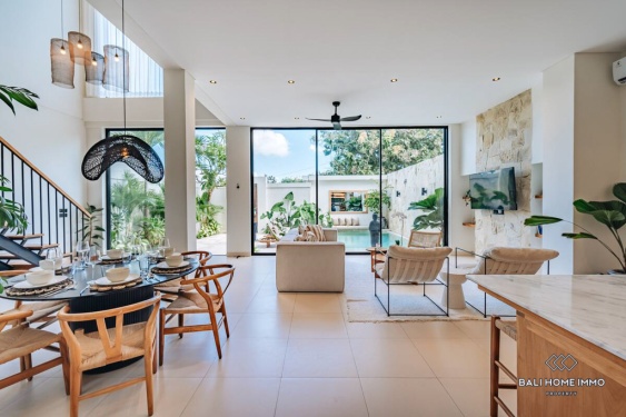 Image 4 from Charming 3 Bedroom Villa for Sale Leasehold in Bali Canggu Batu Bolong-Echo Beach