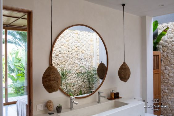 Image 15 from Charmante villa de 3 chambres à vendre et à louer à Bali Canggu Batu Bolong