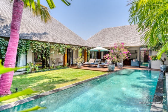 Charmante villa de 3 chambres à vendre en bail emphytéotique à Umalas, Bali
