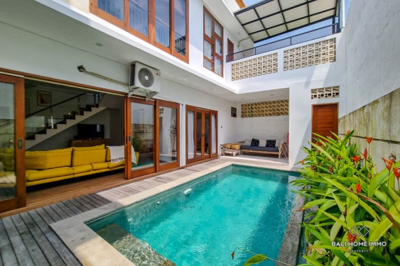 Image 1 from Villa Menawan dengan 3 Kamar Tidur untuk Disewakan Tahunan di Bali Berawa