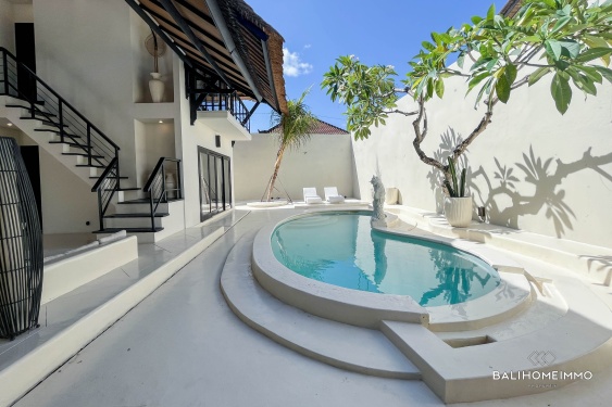 Image 2 from Vila 3 Kamar Tidur yang Menawan Disewakan Tahunan di BalSeminyak