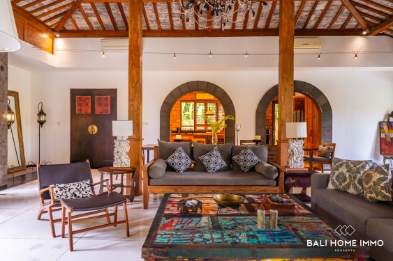 Image 3 from CHARMANTE VILLA DE 4 CHAMBRES À LOUER À BALI CANGGU