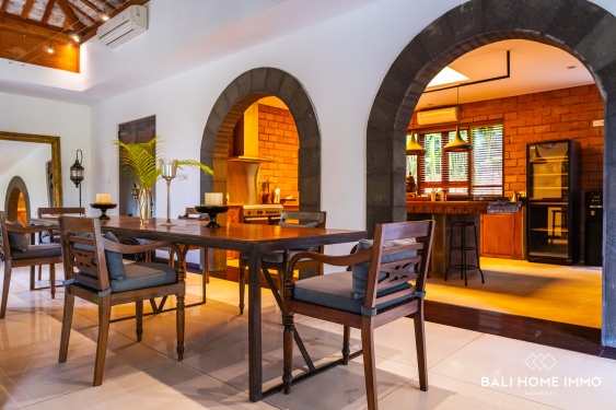 Image 9 from CHARMANTE VILLA DE 4 CHAMBRES À LOUER À BALI CANGGU