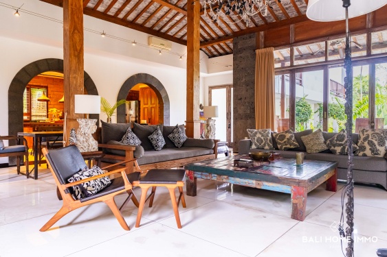 Image 2 from CHARMANTE VILLA DE 4 CHAMBRES À LOUER À BALI CANGGU