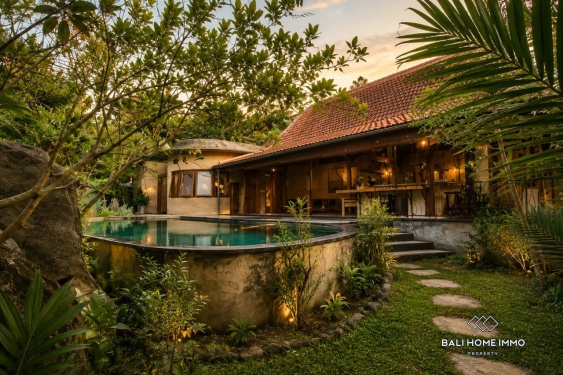 Villa menawan dengan 4 kamar dijual dan disewakan di Ubud.