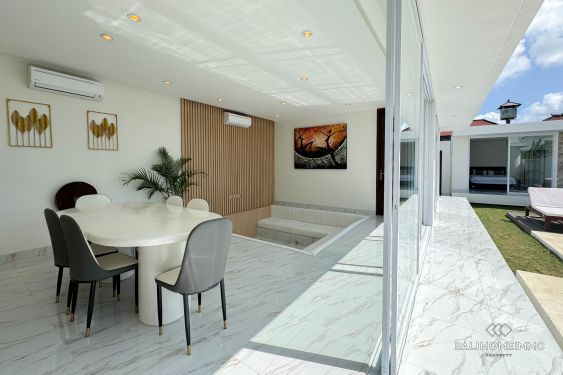 Image 8 from Villa 4 Kamar Tidur Menawan Dijual di Seminyak