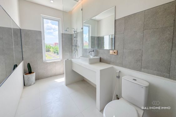 Image 19 from Villa 4 Kamar Tidur Menawan Dijual di Seminyak