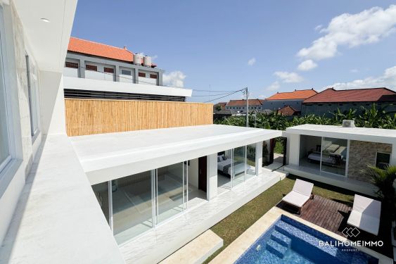 Image 4 from Villa 4 Kamar Tidur Menawan Dijual di Seminyak