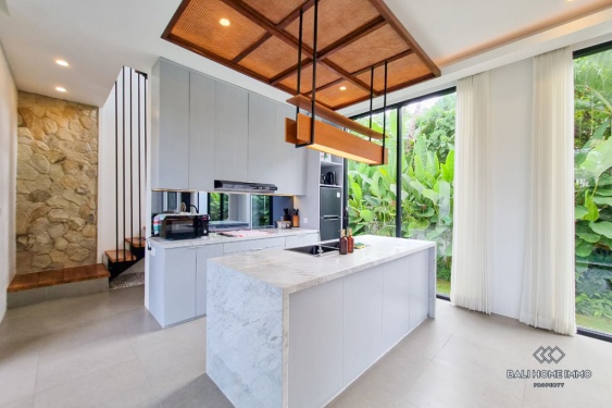 Image 8 from Charming 4 Bedroom Villa for Sale Leasehold in Bali Petitenget