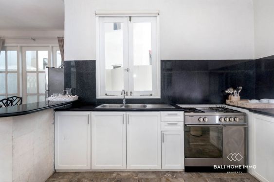 Image 9 from Charming 4-Bedroom Villa for Sale Strategically located in Berawa