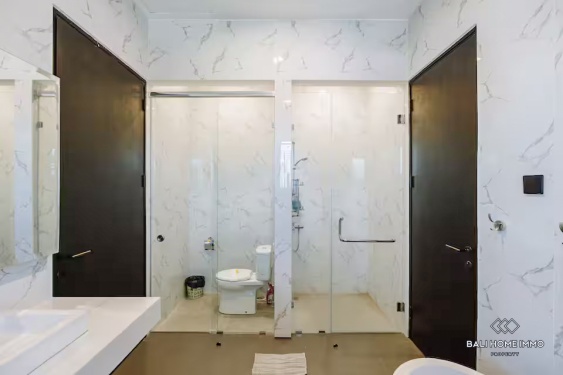 Image 17 from Charmante villa de 4 chambres à vendre en pleine propriété à Berawa