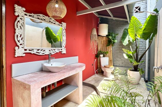 Image 14 from Dijual Sewa Vila 5 Kamar Menawan dengan Pemandangan Sawah di Buduk Bali