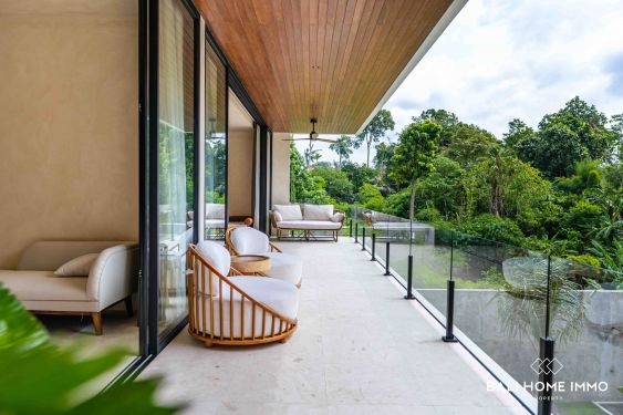 Image 9 from Villa de luxe de 4 + 1 chambres à vendre en location à Bali Pererenan Tumbak Bayuh