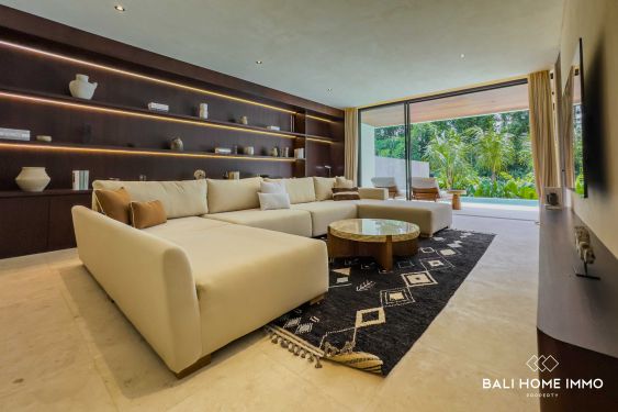 Image 4 from Villa de luxe de 4 + 1 chambres à vendre en location à Bali Pererenan Tumbak Bayuh